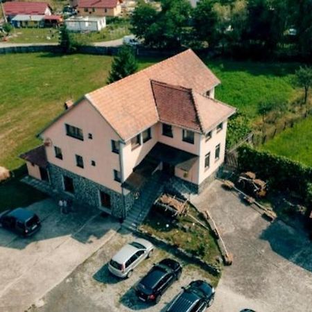 Pensiunea Ducu Scoreiu Экстерьер фото